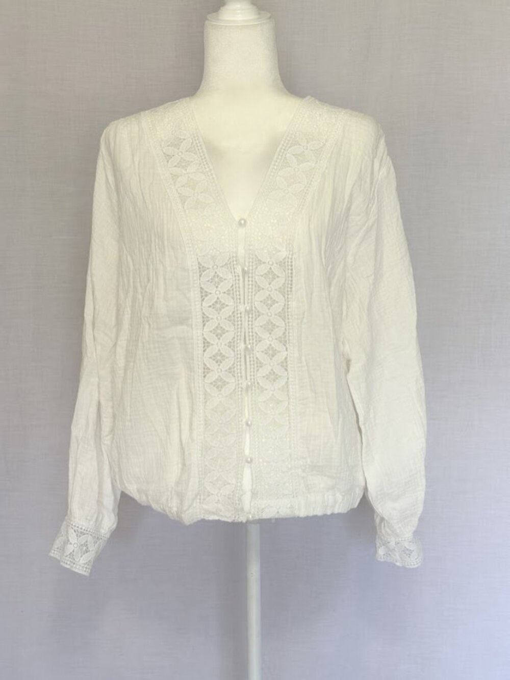 NWT Cupshe White Boho Lace Blouse Size L Long Sleeve Button Front Top